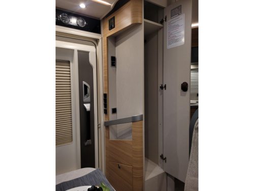 Dethleffs Pulse GT 6811 Single beds flat floor !  photo: 13