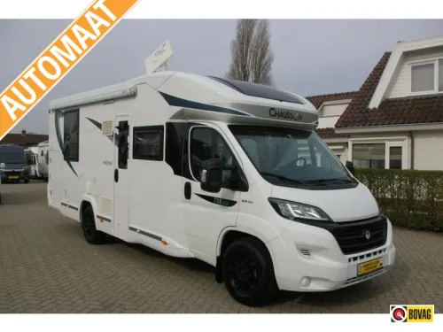 Chausson Welcome 738 XLB Queen bed, Pull-down bed, Garage