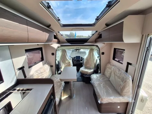 Adria Coral Supreme 670 DC 2027 French bed 180hp FULL photo: 3