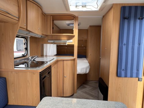 B&uuml;rstner Ventana 460 TS - Mover - Auvent photo : 5