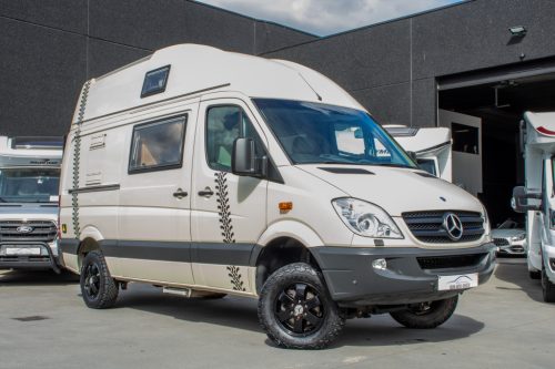 La Strada Regent L Mercedes-Benz Sprinter 3.0d V6 4X4 L2H3 CamperVan 2 Berths / UNIQUE! / KITCHEN / BATHROOM / TOILET / SHOWER / SOLAR PANEL / LEATHER / DRIVING LICENSE B !