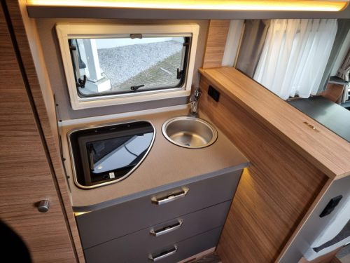 Weinsberg CaraCore 650 MF Automaat | Franz&ouml;sisches Bett Foto: 10