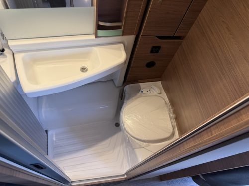 Knaus Van Wave VW 640 MEG Vansation / Free storage photo: 15
