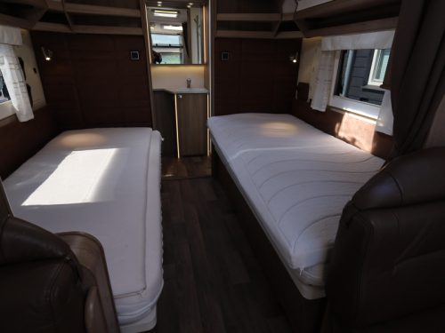 Kabe Imperial 740 TDL FK King Size o.a.dakairco levelsysteem  foto: 13