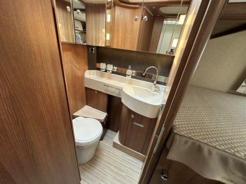 Carthago C-Tourer I 149 NO DROP-DOWN BED LEVEL SYSTEM photo: 11