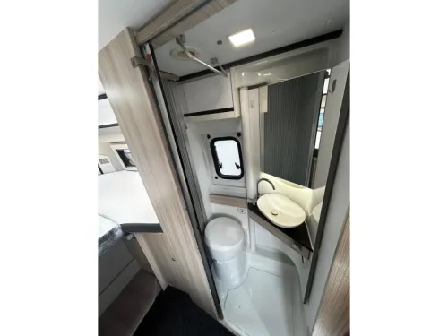 Adria Twin Plus 640 SLB LPG, 3 zonnepanelen  foto: 10