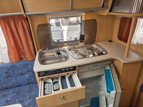 Dethleffs 450 Tourist Light year of manufacture. 2006 TOP condition ! with neat Awning ! photo: 12