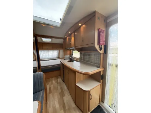 Hobby De luxe Easy 440 AWNING-MOVER photo: 4