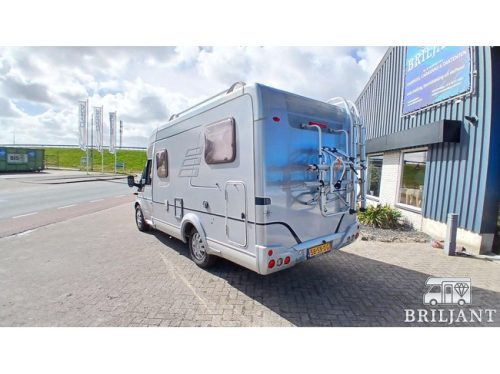 Hymer TEILINTEGRIERT HV 522 .. 2006 transverse bed photo: 2