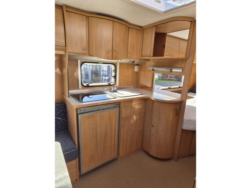 B&uuml;rstner Ventana 460 TS Mover-Awning with front wall photo: 9