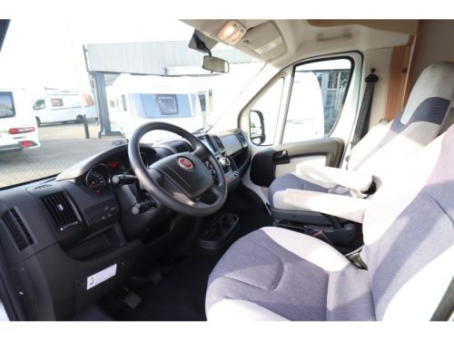 Weinsberg CaraLoft 700 MEH Camas Individuales foto: 8