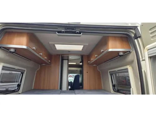 Hymer Car 372 L&auml;ngsbetten Nivelliersystem Foto: 9