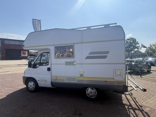 Hymer swing 2.5 in very neat condition overcab bed sofa awning bicycle rack cruise ctr timing belt replaced at 156 dkm 8-24 MOT until 05-06-27 photo: 3