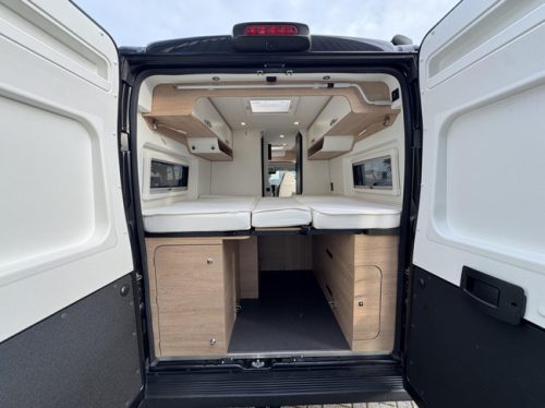 mooveo Van 63 EB Automaat Super luxe 180pk Foto: 7