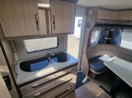Hobby DE LUXE 495 UL photo: 13