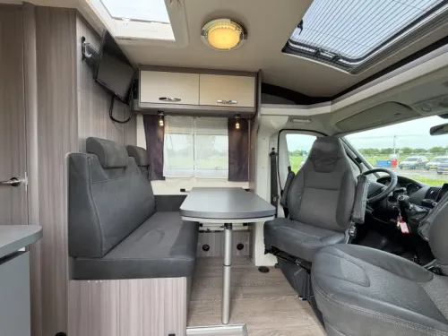 Hobby On Tour Edition 65 GE Thule bicycle lift, 165HP photo: 1