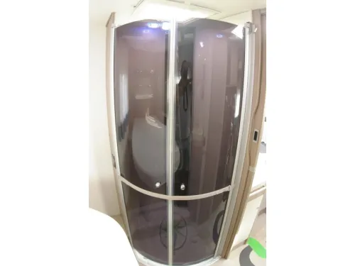 Chausson Flash 718 XLB Queensbed, Hubdach, Klimaanlage. Foto: 16
