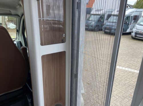 B&uuml;rstner Limited T 690 Citroen photo: 11
