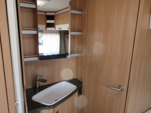 Knaus Sudwind Silver Selection 500 FU NETJES, RUIM, COMPLEET Foto: 17