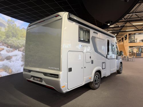 Adria Compact Supreme DL automatic / single beds photo: 2