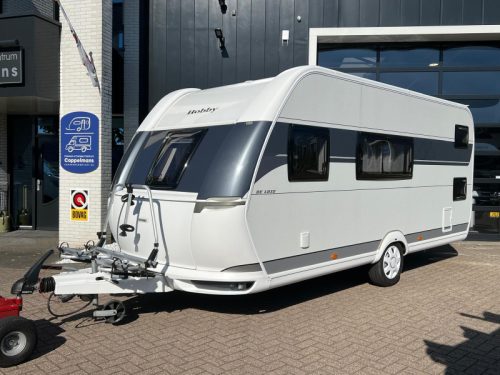 Hobby De Luxe 490 KMF awning bunk bed bicycle photo: 5