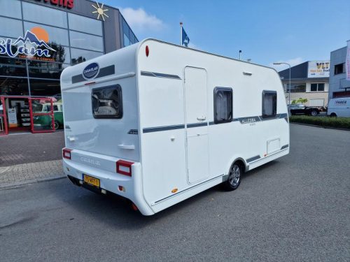 Caravelair Allegra 420 4 person photo: 2