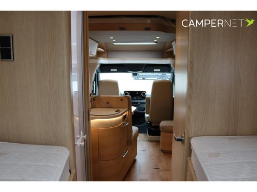 Hymer BMC-T 680 177hp Automatic | Single beds | Drop-down bed | Separate shower | Solar panel | Veloslide | Bearlock | SLC Chassis | Awning photo: 21