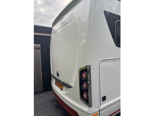 Niesmann+Bischoff Ismove 7.3 F QUEENSBED-AUT-160PK-LEVEL  foto: 3