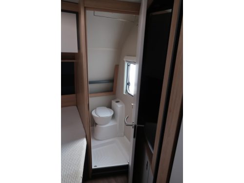 Knaus Sport 450 FU ZGAN !! MIT VORZELT  Foto: 12