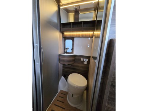 Laika Ecovip 540 CV Compact pop-top camper van photo: 12
