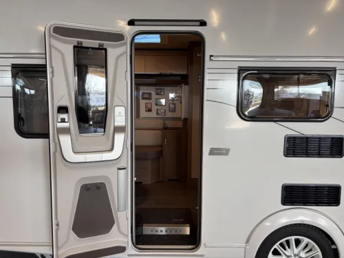 Tabbert Cazadora 460 E single beds photo: 7