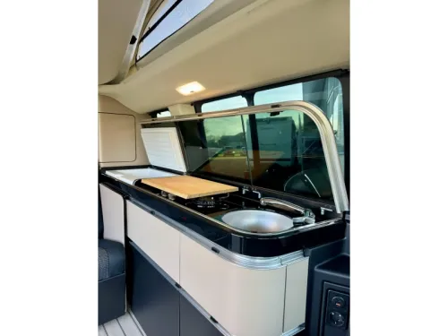Mercedes-Benz V-Class Marco Polo 250 automatic photo: 11