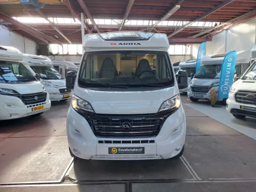 Adria Compact DL Single beds face2face  photo: 13