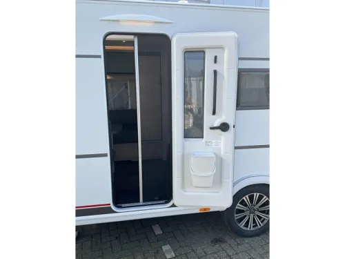 Dethleffs Camper 460 EL MOVER-AWNING-BIKE RACK photo: 4