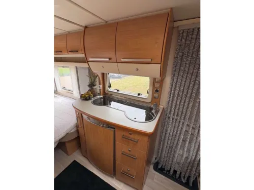 Fendt Saphir 465 TG length beds - awning photo: 3