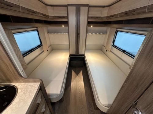 Hobby De Luxe 460 LU photo: 4