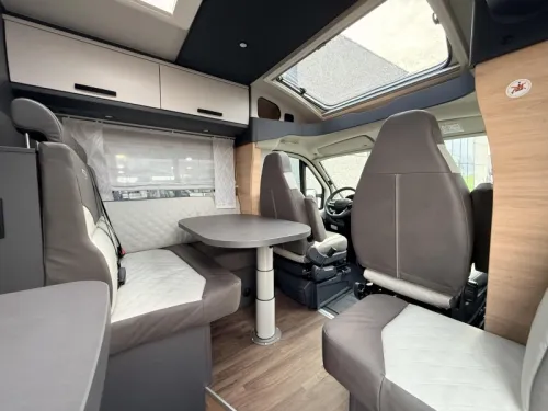 Knaus L!ve Ti 650 MEG Platinum Selection Foto: 8