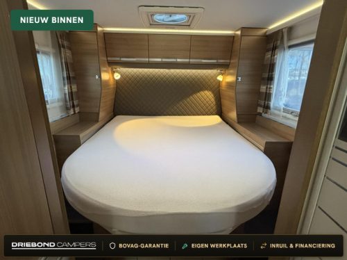 Adria Coral S 670SC French bed Awning Maxxfan Flat screen photo: 2