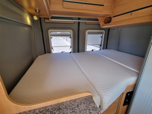 P&ouml;ssl Roadcamp R 540 Automatic Bearlock photo: 2