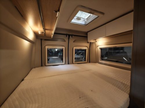 LMC INNOVAN 600 140PK Skyroof , Solar, Facelift photo: 11