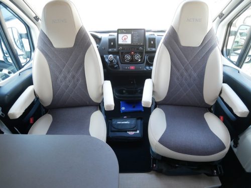 B&uuml;rstner Campeo C640 Active, 6.40 Meter Van conversion, Single beds!! photo: 5