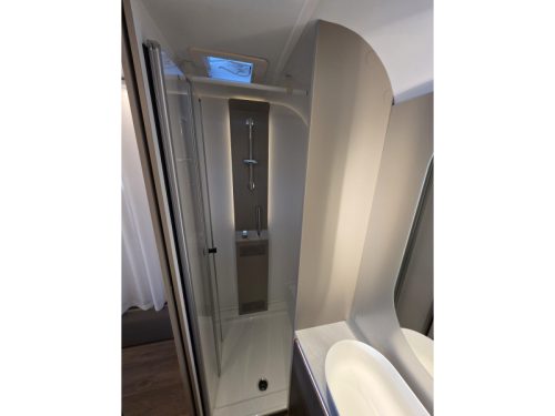 Adria Alpina 663 HT foto: 8