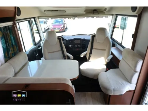 Rapido 855 F Premium Edition Automatik Foto: 5