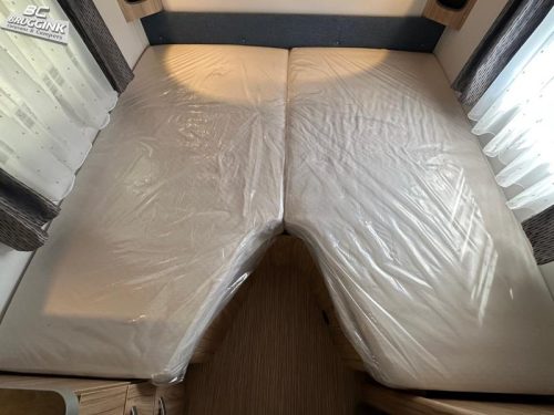 Eriba Feeling 442 SINGLE BEDS  photo: 9