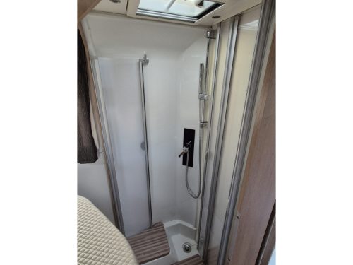 Malibu Compact AUTOMATIC 130HP 1st owner NW photo: 15