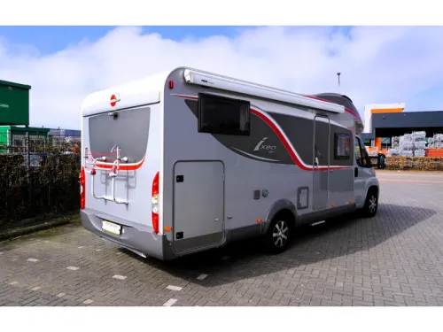 B&uuml;rstner Ixeo 726 Single beds and pop-top roof  photo: 3