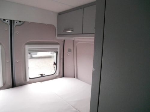 Weinsberg CaraTour, 5.40 Meter Buscamper, Pop-top roof, 4-Person!!! photo: 17