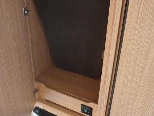 Knaus Sport en Fun 480 QL MOVER, HERZOG AWNING photo: 5