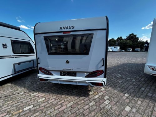 Knaus Sudwind Black Selection 450 FU Temporary Special Offer Package photo: 2