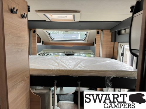 Knaus L!VE WAVE 650 MEG Black Selection photo: 21